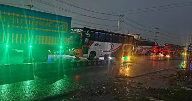 ঈদযাত্রায় বৃষ্টির হানা, ২০ কিলোমিটার যানজট