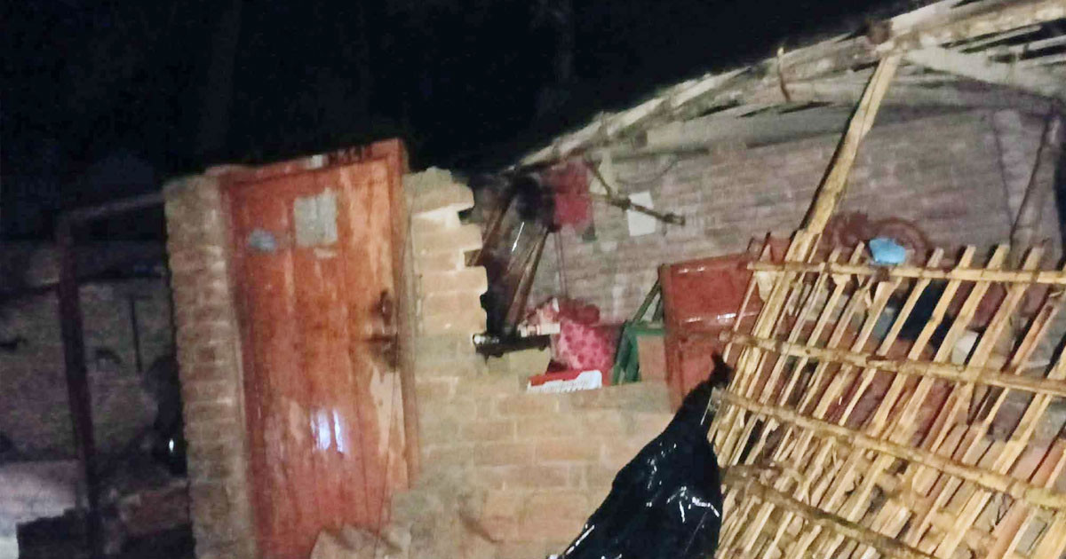 চুয়াডাঙ্গায় কয়েক সেকেন্ডে লণ্ডভণ্ড দুই গ্রাম, বৃদ্ধ নিহত