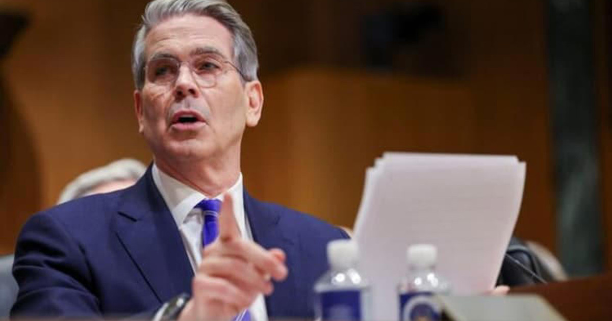 ইরানি তেলের ওপর বিধিনিষেধ শিথিল করতে পারে যুক্তরাষ্ট্র: মার্কিন অর্থমন্ত্রী