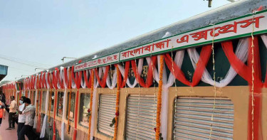 ১৯ ঘণ্টাতেও স্বাভাবিক হয়নি রেল যোগাযোগ, 'বাংলাবান্ধা এক্সপ্রেস' বাতিল