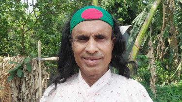 ‘শুনলাম অনেক জায়গায় বাস ভাড়া নিতে চাচ্ছে না, যাত্রীরা জোর করে দিচ্ছে’