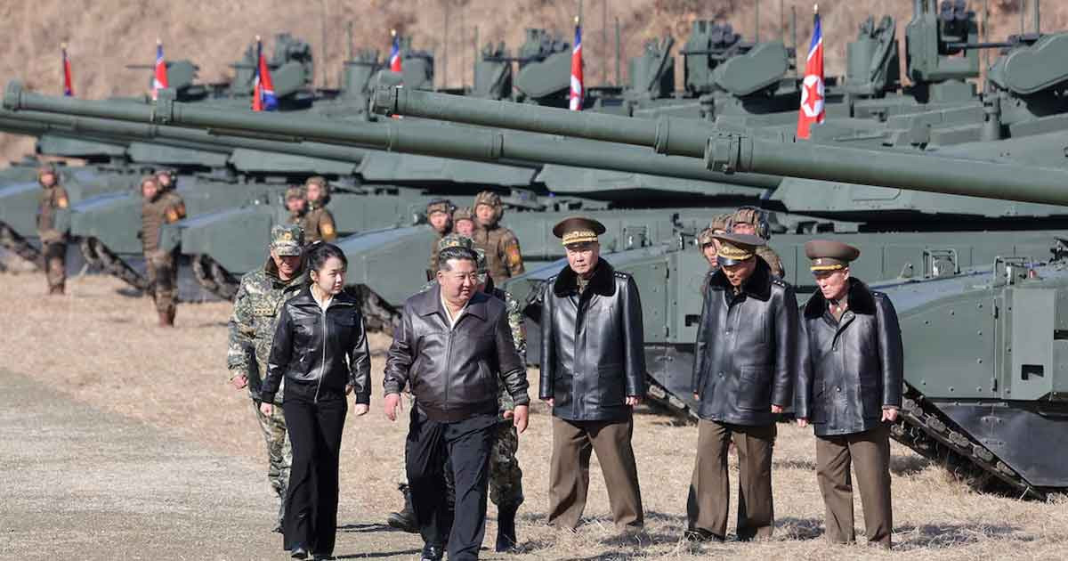 নতুন ট্যাংকার নিয়ে কিম জং উনের আক্রমণাত্মক মহড়া