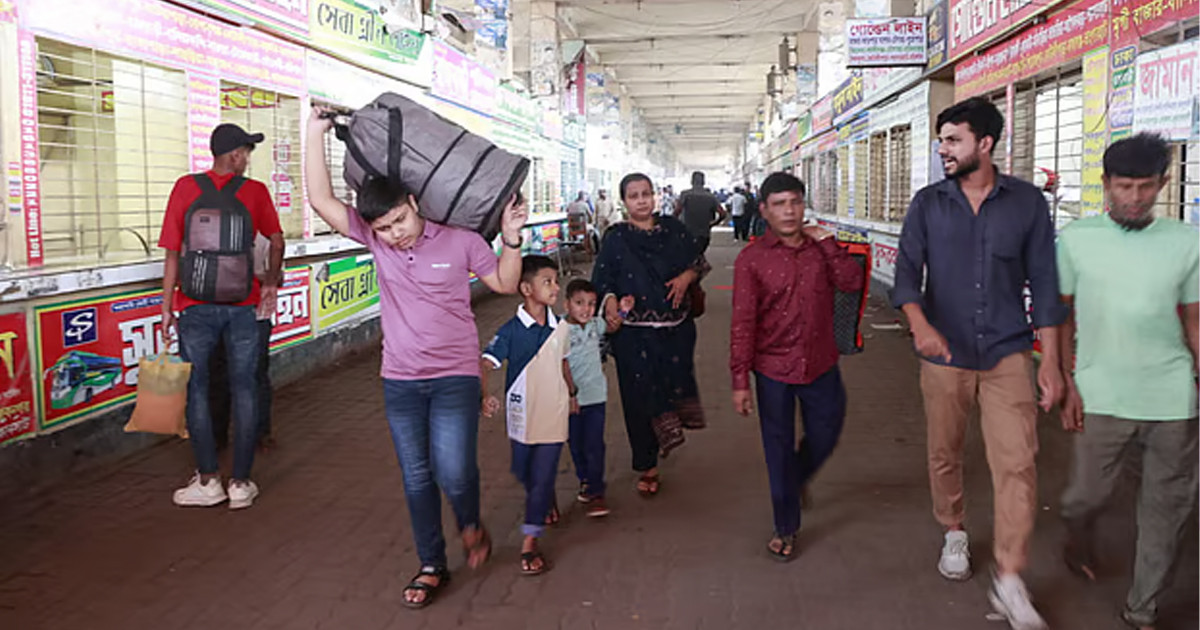 গাবতলীতে ঈদযাত্রীর চাপ কম, ফাঁকা টার্মিনাল