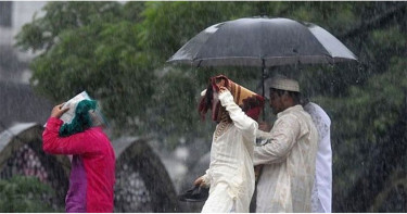 ঈদের দিনেও রাজধানীসহ দেশের বিভিন্ন জায়গায় গুড়িগুড়ি বৃষ্টি