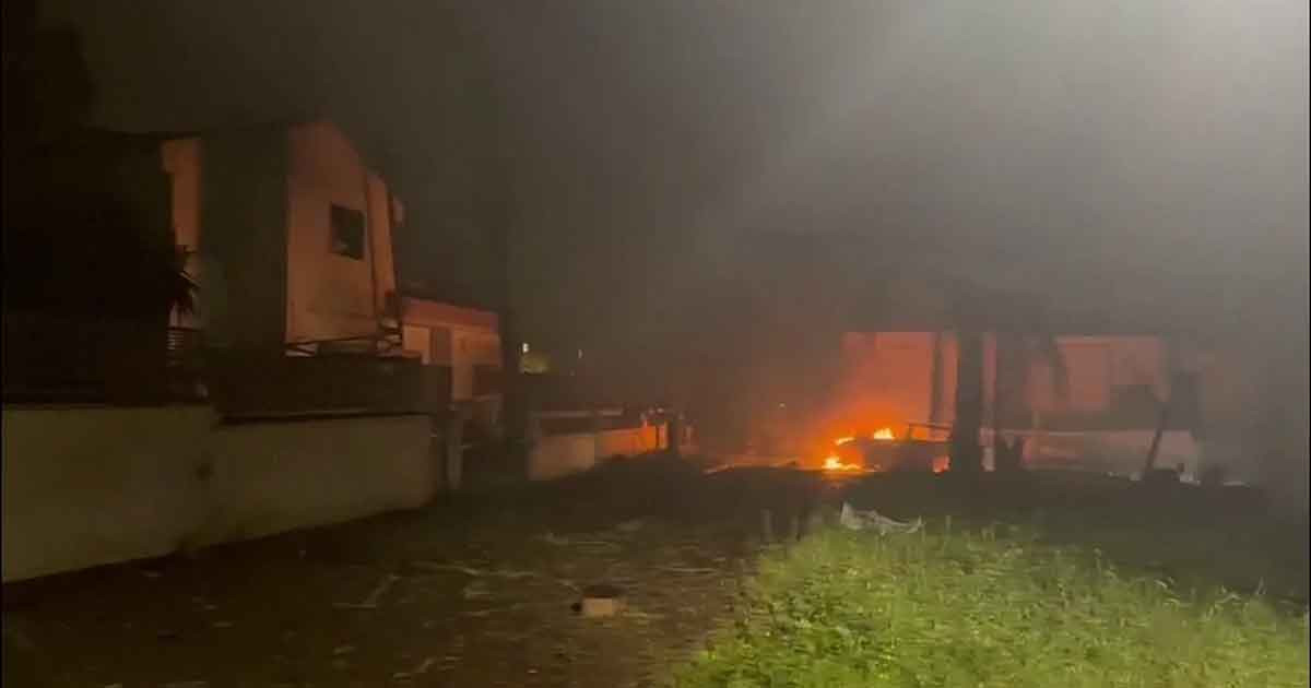 ইসরায়েলের পরমাণু কেন্দ্রে ক্ষেপণাস্ত্র ফাটাল ইরান, বহু হতাহতের শঙ্কা