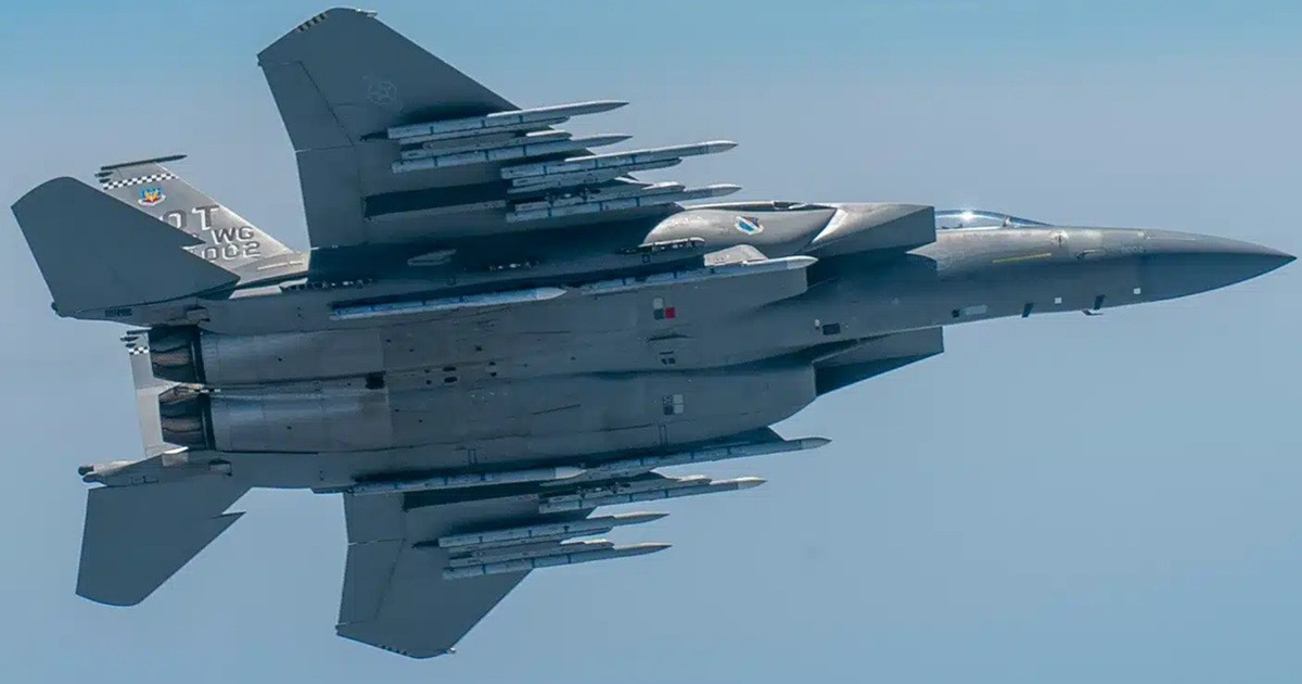 আঘাত নয়, এবার সরাসরি এফ-১৫ যুদ্ধবিমান ধ্বংসের দাবি ইরানের