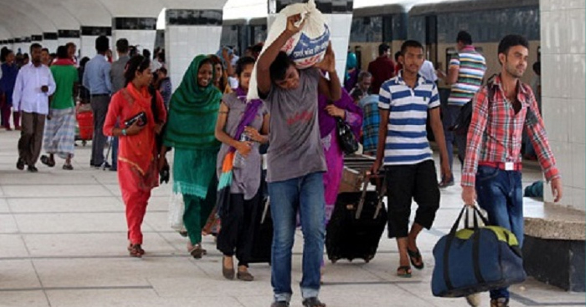 ঈদ শেষে রাজধানীতে ফিরছেন কর্মজীবীরা