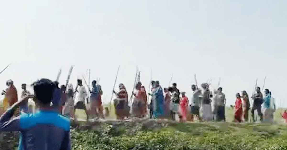 পূর্ব শত্রুতার জেরে দু’পক্ষের তুমুল সংঘর্ষ, আহত ৩০