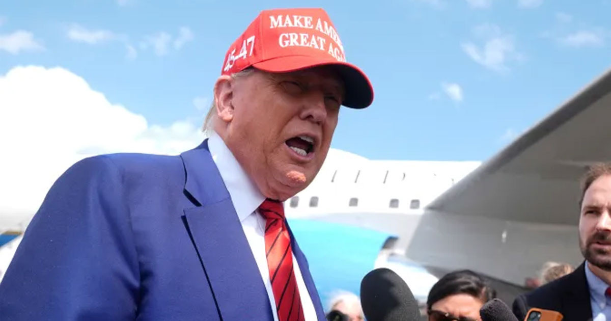 ইরানের সঙ্গে আলোচনা ব্যর্থ হলে ‘বোমা হামলা চালিয়ে যাবে’ যুক্তরাষ্ট্র: ট্রাম্প