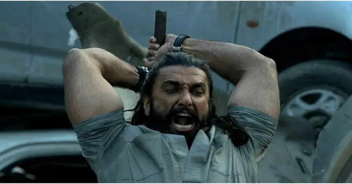 চারদিনেই আয় ৩৮৩ কোটি, বক্স অফিসে তাণ্ডব চালাচ্ছে ‘ধুরন্ধর ২’