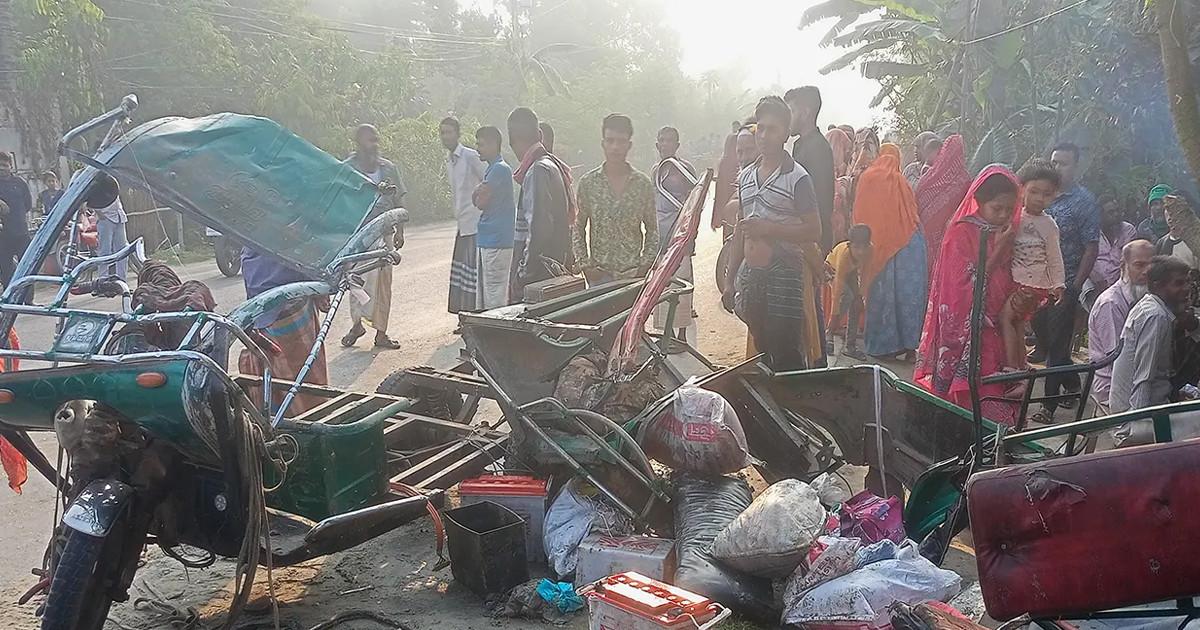 পেঁয়াজ তুলতে যাওয়ার পথে ৩ শ্রমিকের প্রাণ কেড়ে নিলো ট্রাক