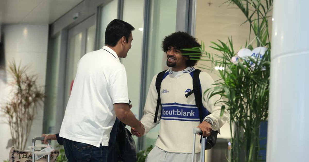 ভিয়েতনামে দলের সঙ্গে যোগ দিয়েছেন হামজা