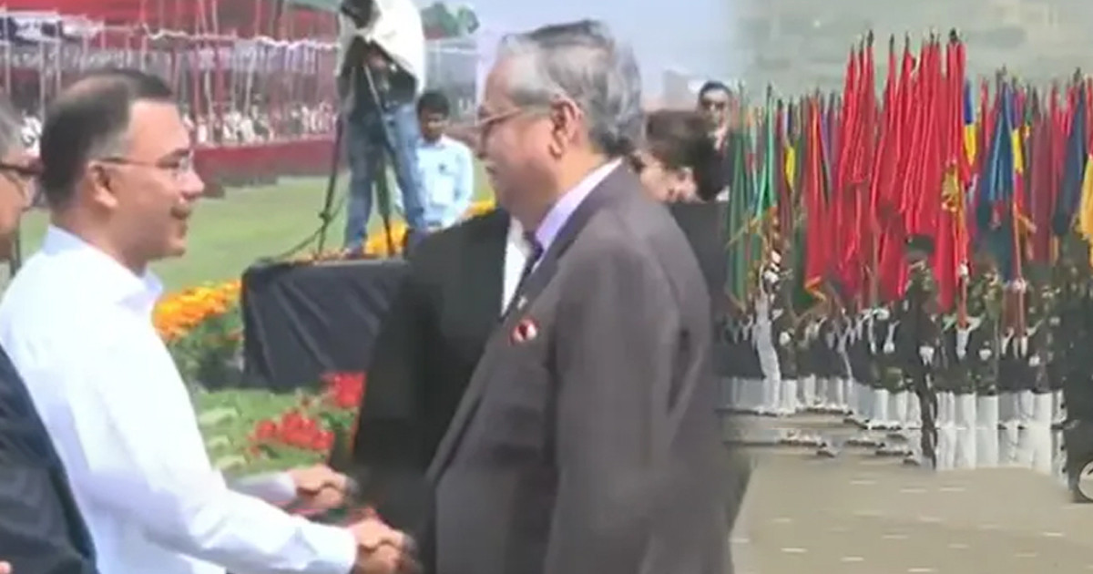 কুচকাওয়াজ অনুষ্ঠানে যোগ দিয়েছেন রাষ্ট্রপতি ও প্রধানমন্ত্রী