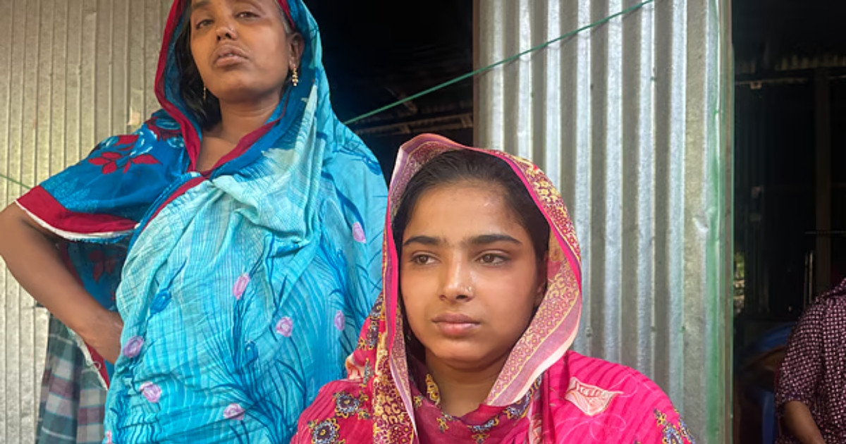 বাবা-মায়ের বর্ণনায় একমাত্র সন্তানের পদ্মায় তলিয়ে যাওয়ার হৃদয়বিদারক দৃশ্য