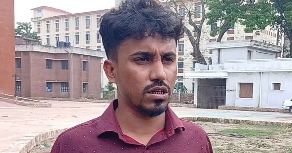 ‘পানির স্রোতের সাথে আমি ভেসে যাই, কীভাবে যে বের হইছি উপরওয়ালা জানেন’