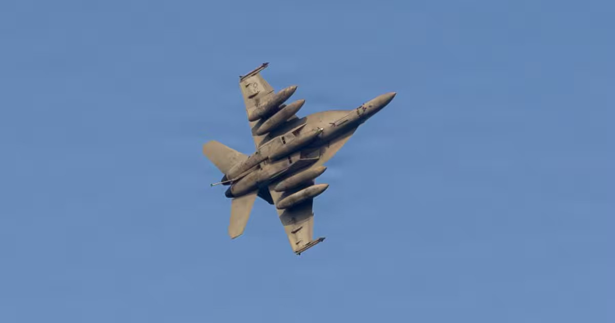 মার্কিন এফ-১৮ যুদ্ধবিমানে হামলার দাবি ইরানের