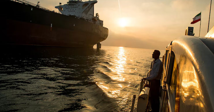 যুদ্ধের মধ্যেও প্রতিদিন প্রায় ১৪ কোটি ডলার আয় করছে ইরান