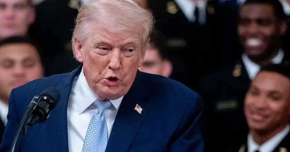 ইরান যুদ্ধ থেকে বেরিয়ে আসতে ডোনাল্ড ট্রাম্প একসঙ্গে দুটি পথ খোলা রাখছেন?