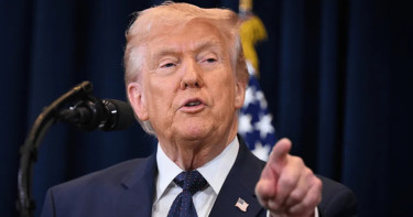 ইরান যুদ্ধে ব্রিটেনের দুটি ‘খেলনা’ বিমানবাহী রণতরী আমাদের প্রয়োজন নেই: ট্রাম্প