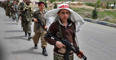 যুদ্ধের ময়দানে যোগ দিচ্ছে ১২ বছরের ইরানি শিশুরা