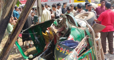 কুমিল্লায় বাস-সিএনজির ভয়াবহ সংঘর্ষ, নিহত ২