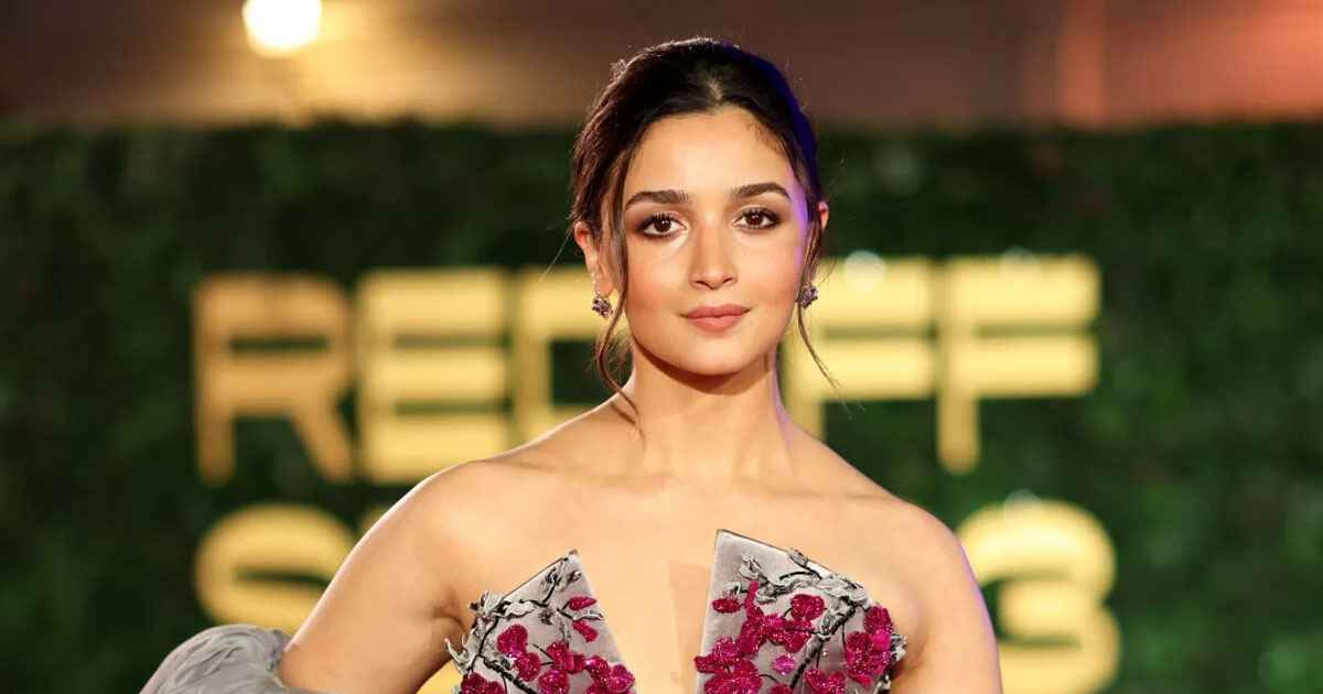 ভালো মা হতে আধ্যাত্মিক গুরুর শরণাপন্ন আলিয়া ভাট!