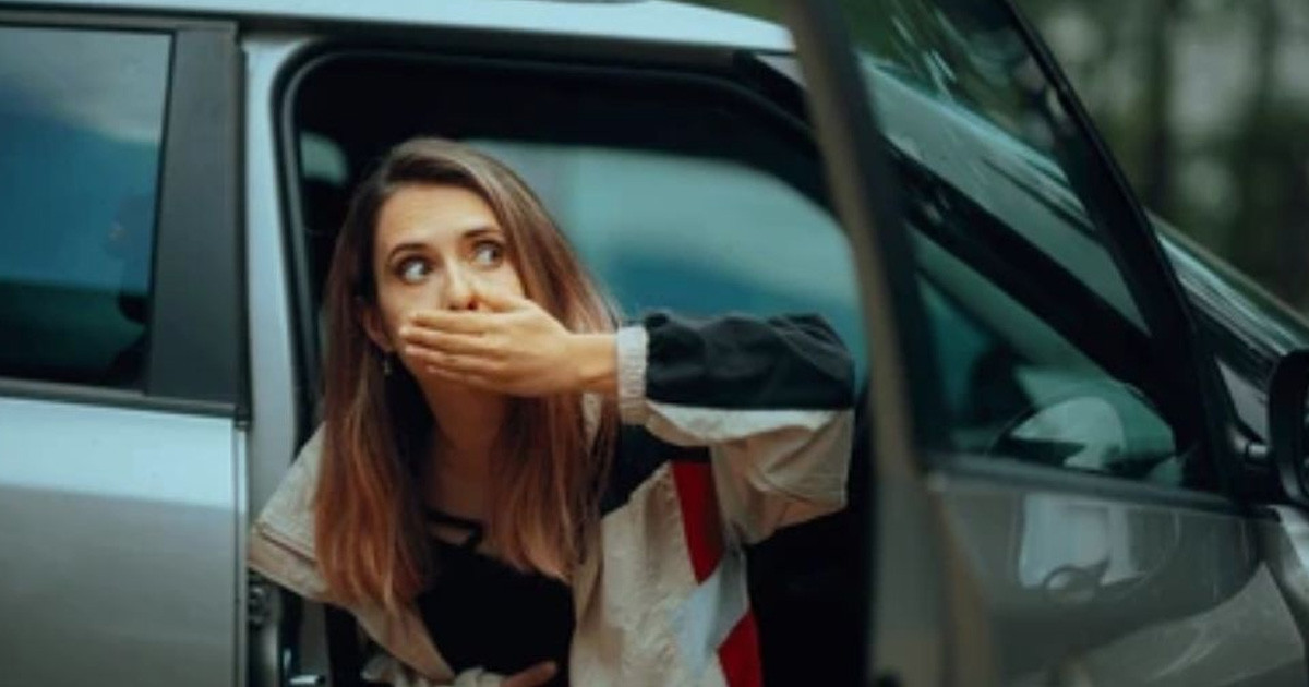 গাড়ির উলটো দিকে বসলেই বমি? জেনে নিন কারণ ও প্রতিকার