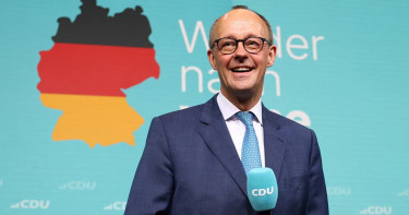 ইরানে শাসন পরিবর্তন করা সম্ভব নয়: জার্মানির চ্যান্সেলর