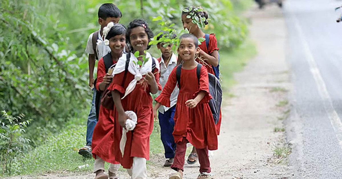 ৪০ দিনের ছুটি শেষে স্কুল-কলেজ খুলছে আজ