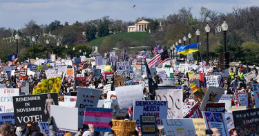 যুক্তরাষ্ট্রজুড়ে ‘নো কিংস’ বিক্ষোভ, ট্রাম্পবিরোধী প্রতিবাদে লাখো মানুষের সমাগম