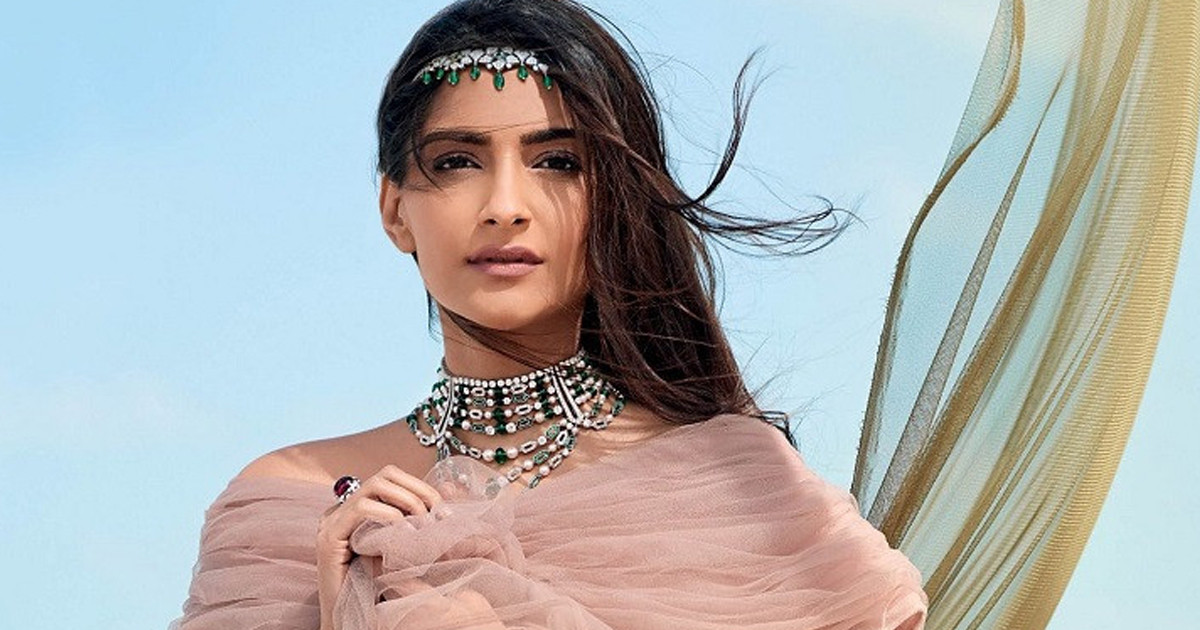 মা হলেন বলিউড অভিনেত্রী সোনম কাপুর