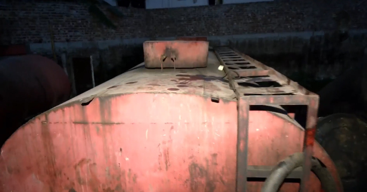 চট্টগ্রামে অবৈধভাবে মজুত করা ২৫ হাজার লিটার জ্বালানি তেল উদ্ধার