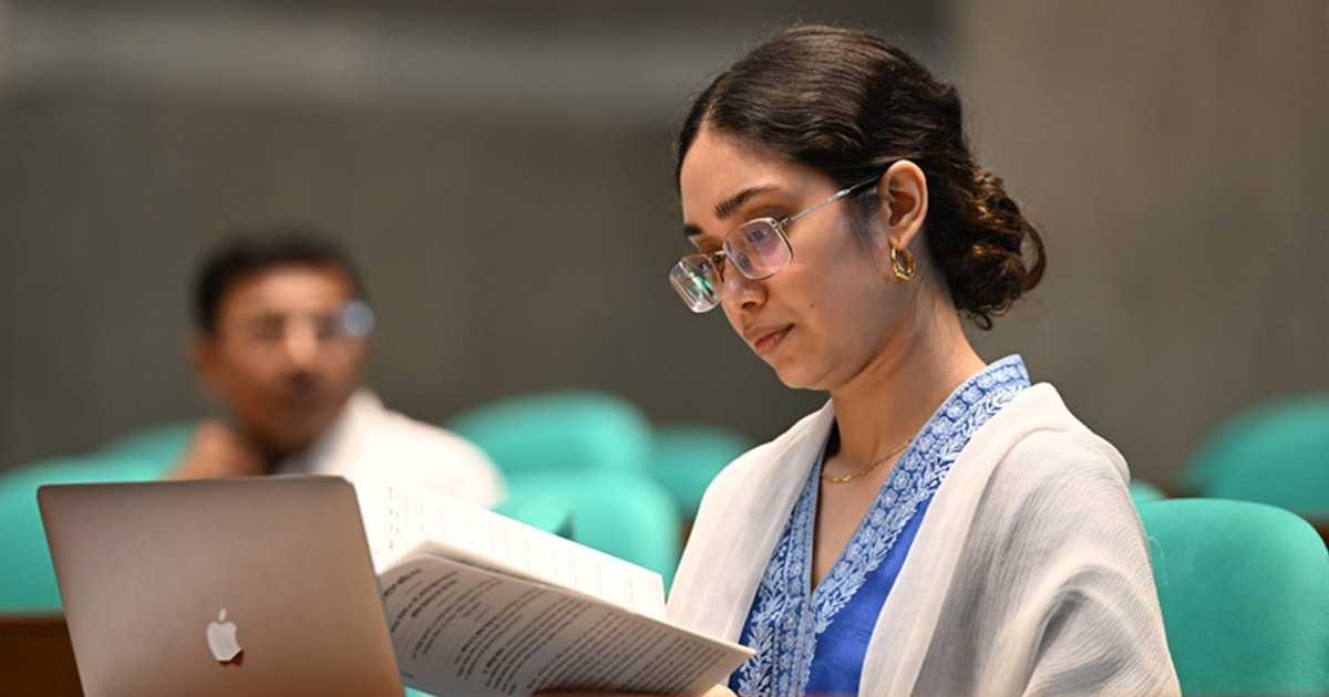 ভিভিআইপি লাউঞ্জে বসে সংসদ অধিবেশন দেখলেন জাইমা রহমান