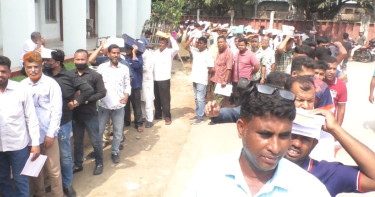 ‘ফুয়েল কার্ড’ বিতরণ শুরু, গ্রাহকদের দীর্ঘ লাইন