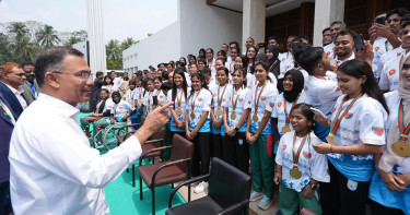 খেলোয়াড়দের দলীয় রাজনীতিতে না জড়ানোর অনুরোধ প্রধানমন্ত্রীর