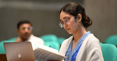 ভিভিআইপি লাউঞ্জে বসে সংসদ অধিবেশন দেখলেন জাইমা রহমান