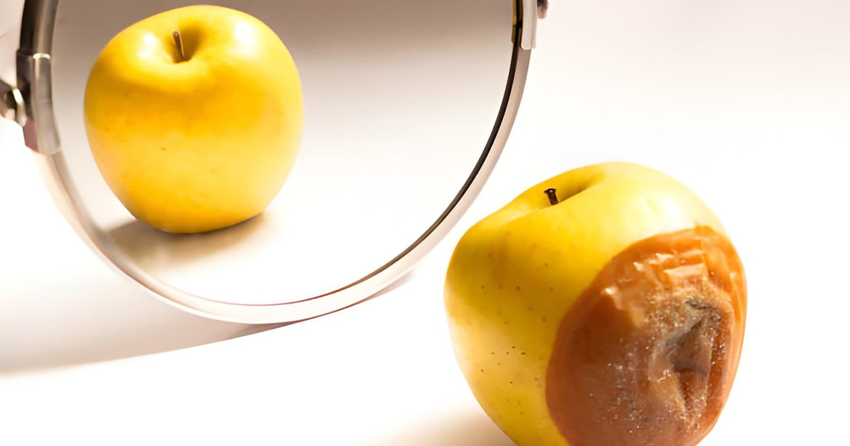 আত্মমুগ্ধতা নিয়ামত ছিনিয়ে নেয়