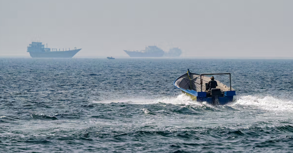 হরমুজ প্রণালিতে টোল আদায়ের পরিকল্পনা অনুমোদন ইরানের