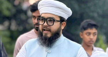 সংসদে নামাজ পড়তে গিয়ে জুতা খোয়ালেন এমপি হানজালা