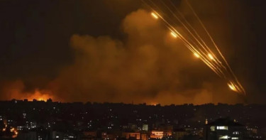 ইসরায়েলের কেন্দ্রে ইরানের ক্ষেপণাস্ত্র হামলা, আহত ১১