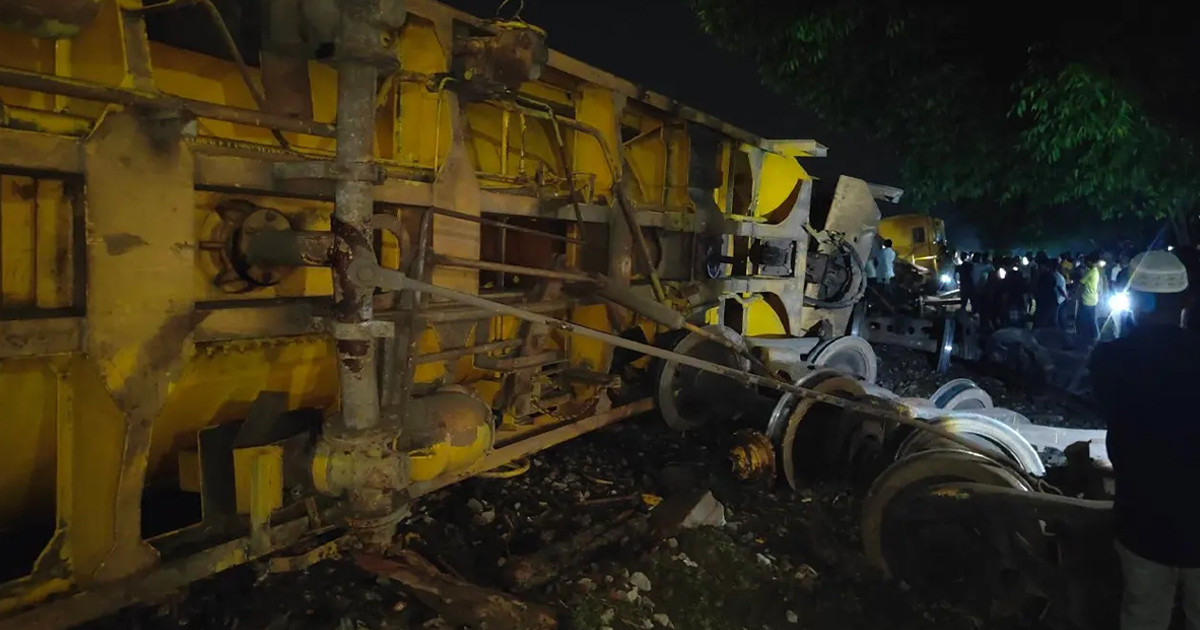 তেলবাহী ট্রেন লাইনচ্যুত, সিলেটের সঙ্গে রেল যোগাযোগ বন্ধ