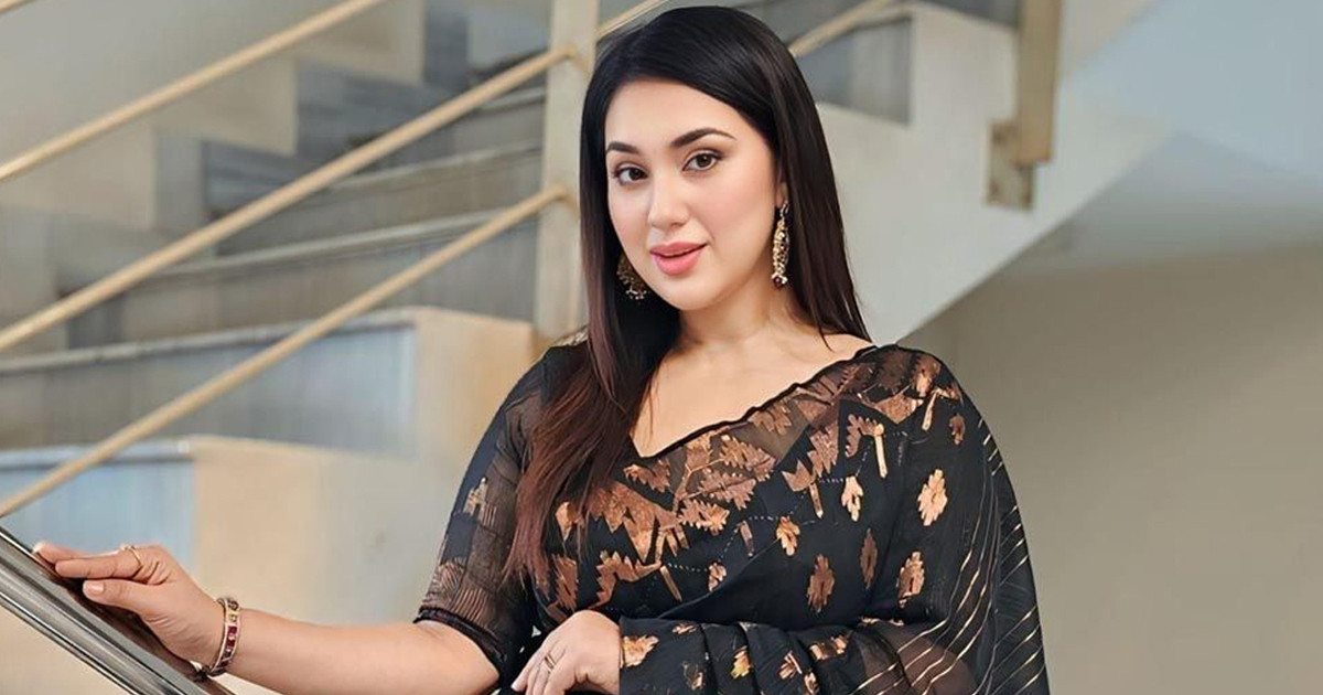 কাদা ছোঁড়াছুড়ি বন্ধ করতে বললেন অপু বিশ্বাস