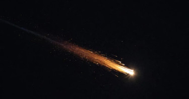 ইসরায়েলের দিকে ইরানের বৃহত্তম ক্ষেপণাস্ত্র হামলা