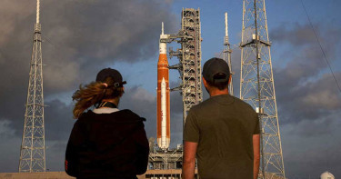 ৫৪ বছর পর ফের চাঁদের পথে মানুষ: ইতিহাস গড়ল ‘আর্টেমিস-২’