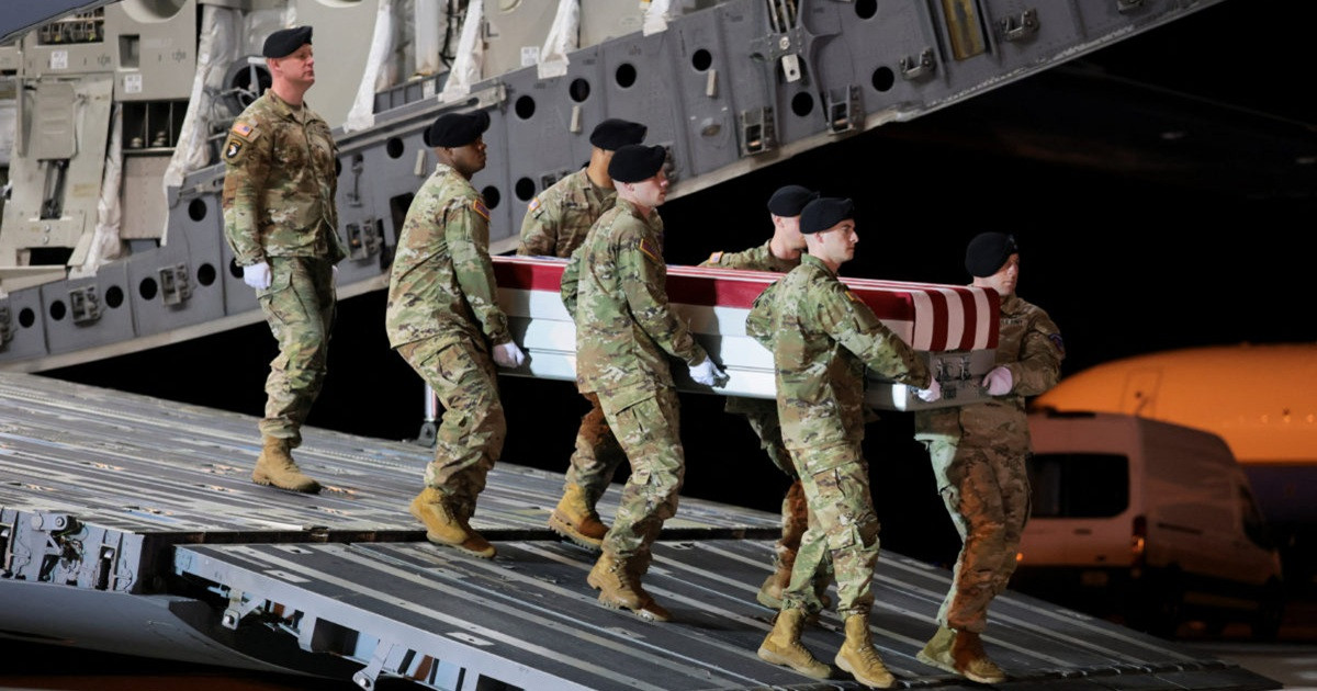 ইরান যুদ্ধে নিহত ১৩ মার্কিন সেনা, আহত ৩৬৫: পেন্টাগন