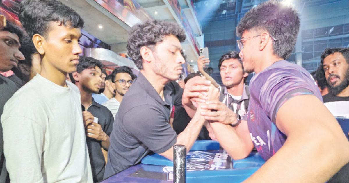 ফিটনেসের নতুন দিগন্ত: আয়রন ফেস্টের আলোয় উদ্ভাসিত গোল্ড’স জিম