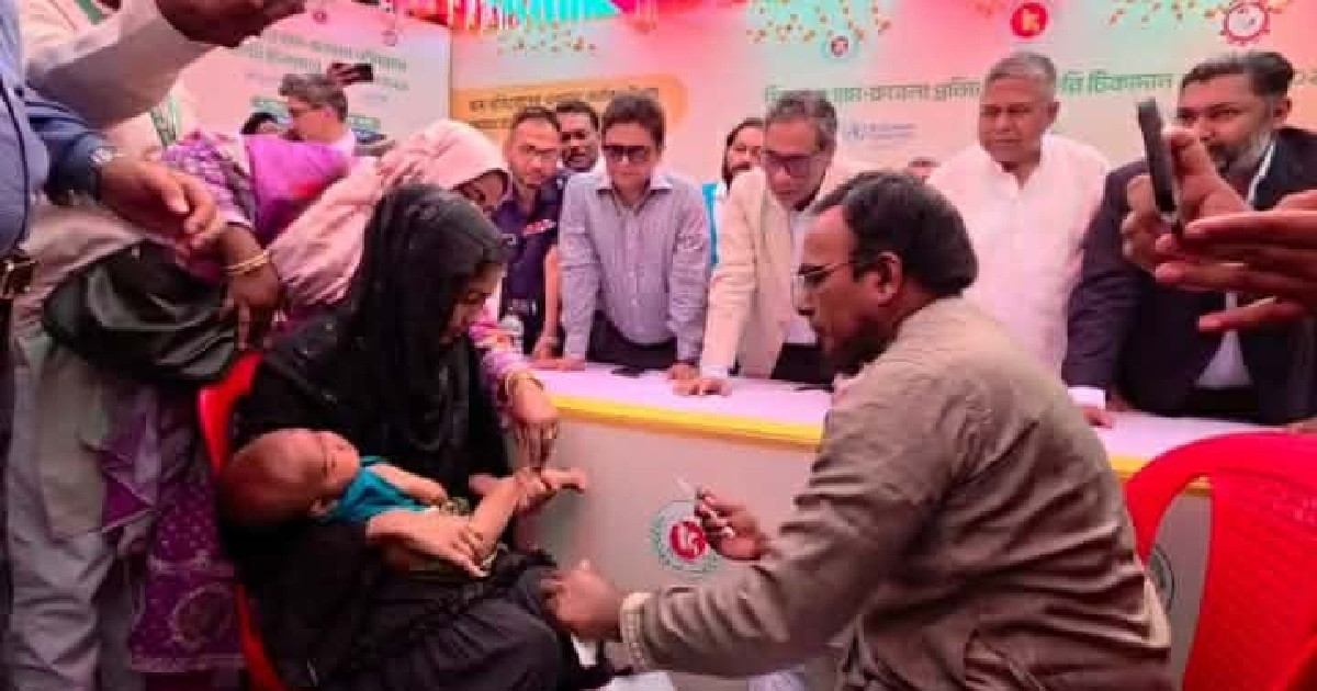 গাজীপুরে হাম-রুবেলা প্রতিরোধে জরুরি টিকাদান কর্মসূচি উদ্বোধন