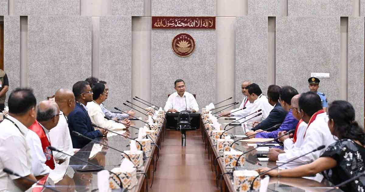 প্রধানমন্ত্রীর সঙ্গে প্রোটেস্ট্যান্ট চার্চের নেতাদের শুভেচ্ছা বিনিময়