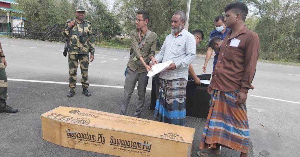 লাশ হয়ে ফিরল ১১ মাস পর বিএসএফের হাতে আটক আজিজুর