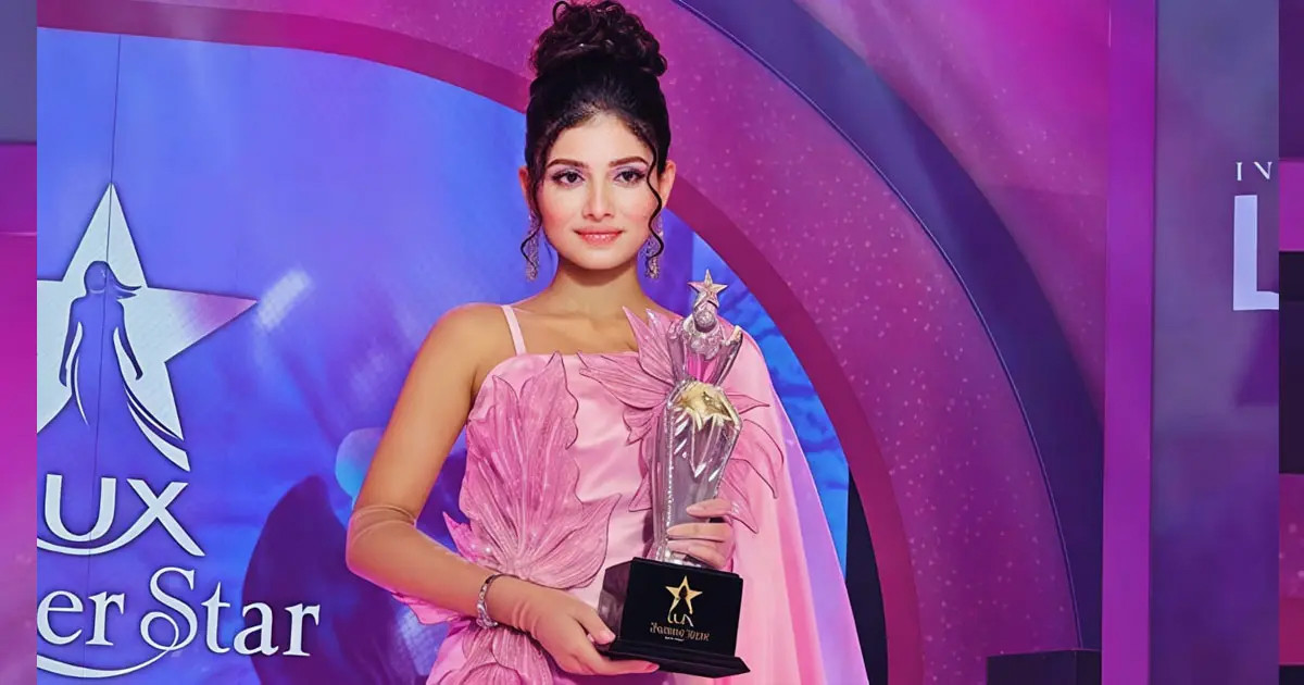 হঠাৎ এক রাতেই বদলে গেল বর্ণিতার জীবন